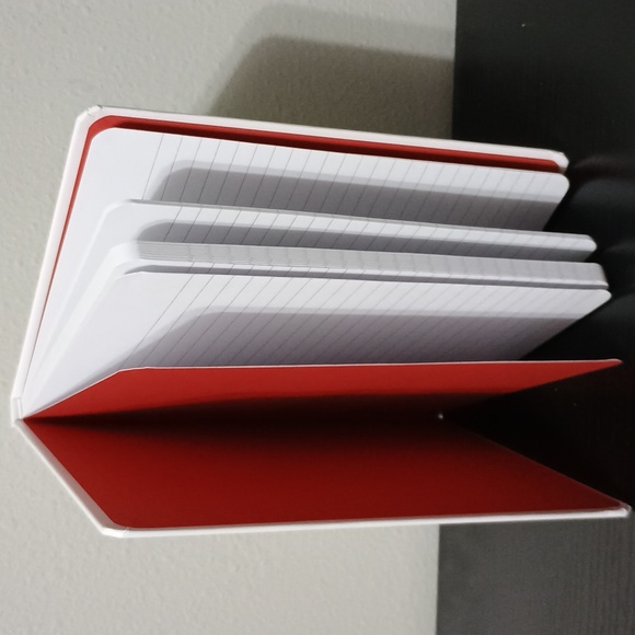 Italian Themed Journal And Ballpoint Pens Set - Picture 2 of 3